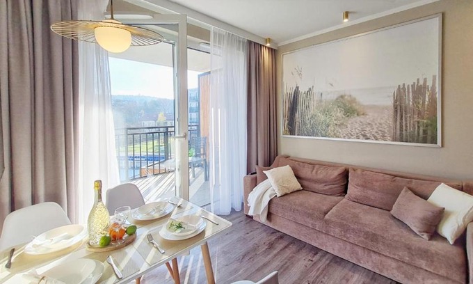 Miedzyzdroje Apartment | Holiday Home Bel Mare 305e z sypialnią i z balkonem