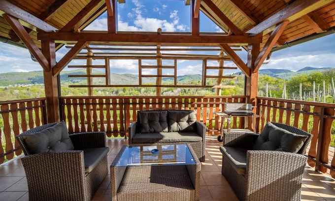Cerklje ob Krki House | Holiday Home Blue Sky