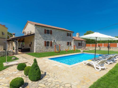Grzini House | Holiday Home Bozac by Interhome