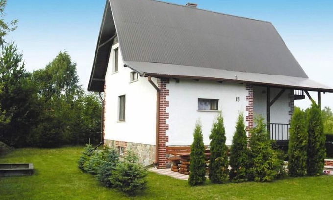Dabrowno House | Holiday Home by Dabrowa Wielka Lake