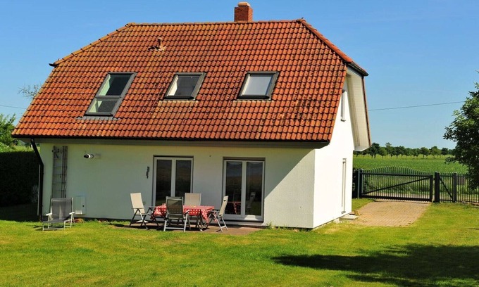 Kinnbackenhagen House | Holiday home Crane Coast
