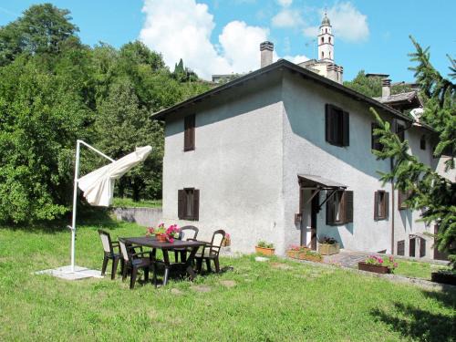 Calceranica al Lago House | Holiday Home Casa al Mulino by Interhome