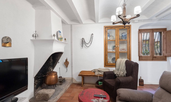Alpens House | Holiday Home 'Cal Son' with Balcony and Wi-Fi