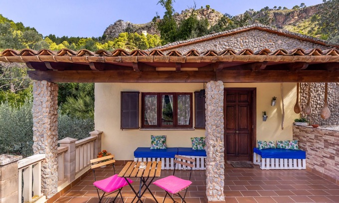 Escorca House | Holiday Home "Can Sito" with Garden, Terrace, Mountain View & Air Conditioning