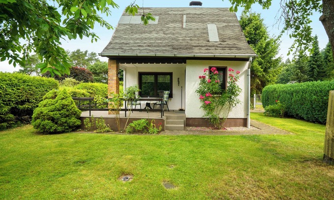 Carpin House | Holiday Home 'Carpin' with Private Terrace, Private Garden and Wi-Fi