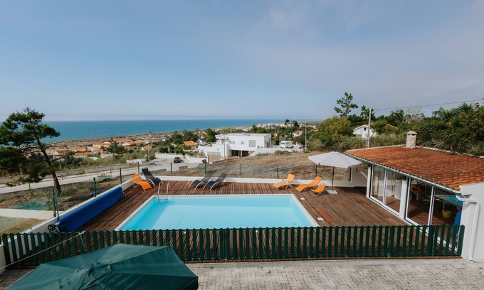 Quiaios House | Holiday Home 'Casa Das Camarinhas' with Sea View, Private Pool and Wi-Fi