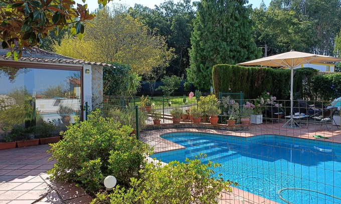 Nossa Senhora do Pranto House | Holiday Home "Casa Do Campo Dornes Dois" with Shared Pool, Shared Garden & Wi-Fi