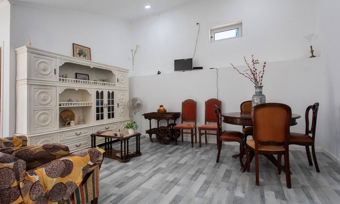 Alenquer House | Holiday Home 'Casa Do Pateo' with Mountain View, Shared Pool and Wi-Fi