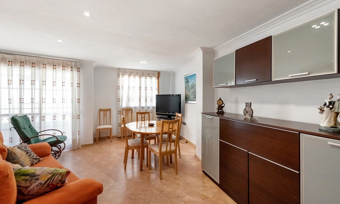 Siete Aguas House | Holiday Home 'Casa Fina' with Balcony, Wi-Fi and Air Conditioning