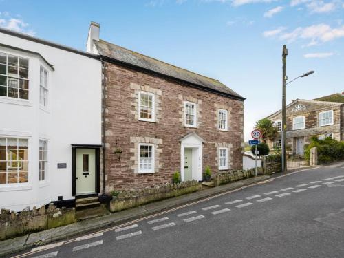 Mevagissey House | Holiday Home Cherry Orchards by Interhome