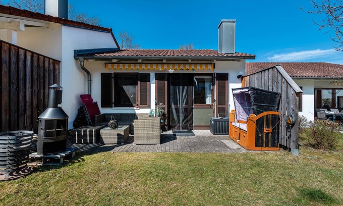 Falkenstein House | Holiday Home 'All U Need 4 Holiday - Fewo44' with Private Terrace, Shared Garden and Wi-Fi