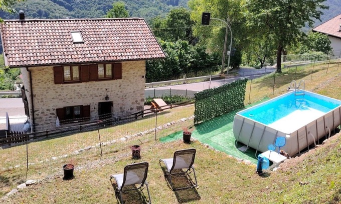 Folgaria House | Holiday Home 'Della Melania' with Mountain View and Swimming Pool