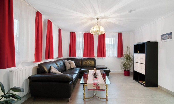 Bad Urach House | Holiday Home 'Doris' with Terrace & Wi-Fi
