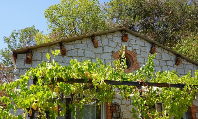 Mosset House | Holiday Home El Casot Alt – Mountain Views, Nature & Family Comfort in Mosset