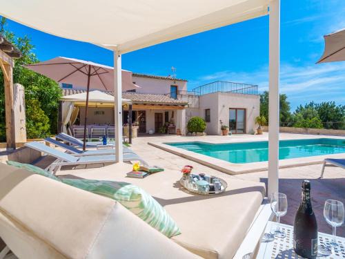 Moscari House | Holiday Home Es Cos by Interhome
