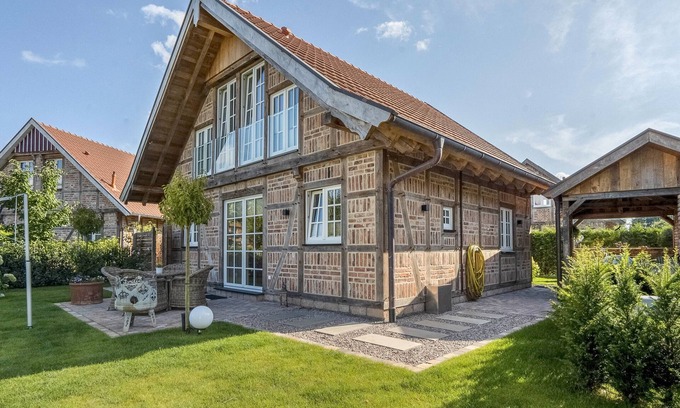 Warendorf House | Holiday Home 'Exklusives Ferienhaus' with Private Terrace, Wi-Fi and Air Conditioning