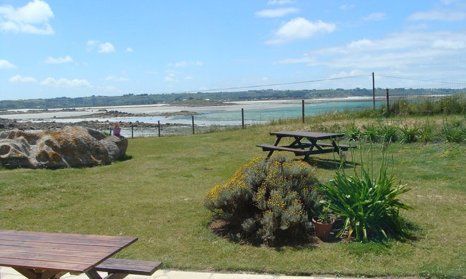 Kerlouan House | Holiday home facing the sea Kerlouan Nord Finistère 8 people 4 sleeps