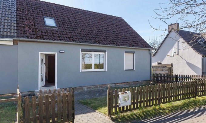 Zernitz-Lohm House | Holiday Home 'Ferienhaus' with Private Terrace, Private Garden and Wi-Fi