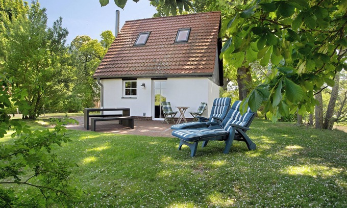Dalwitz House | Holiday Home 'Ferienhaus Kitzklause' with Private Terrace, Shared Garden and Wi-Fi
