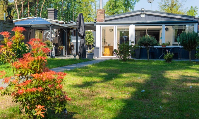 Wegberg House | Holiday home "Ferienhaus Zissi" with private outdoor sauna, garden, and WiFi