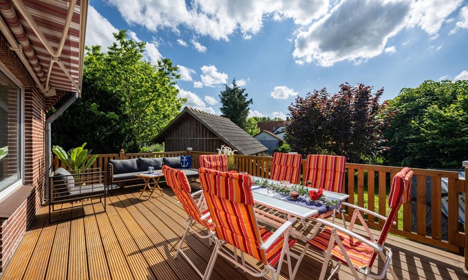 Quals House | Holiday Home 'Ferienhaus Ostseetraum' with Private Terrace, Private Garden and Wi-Fi