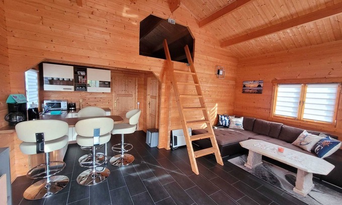 Stotternheim House | Holiday Home 'Ferienhaus Seeblick' with Lake View, Private Terrace and Air Conditioning