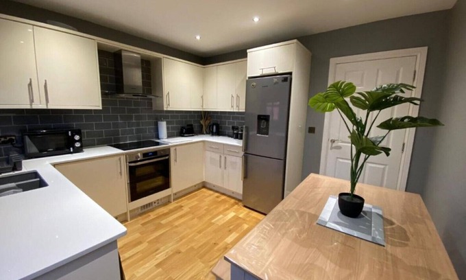 Birdwell House | Holiday Home for families