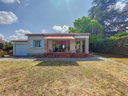 Saint-Palais-sur-Mer House | Holiday Home L'Escale by Interhome