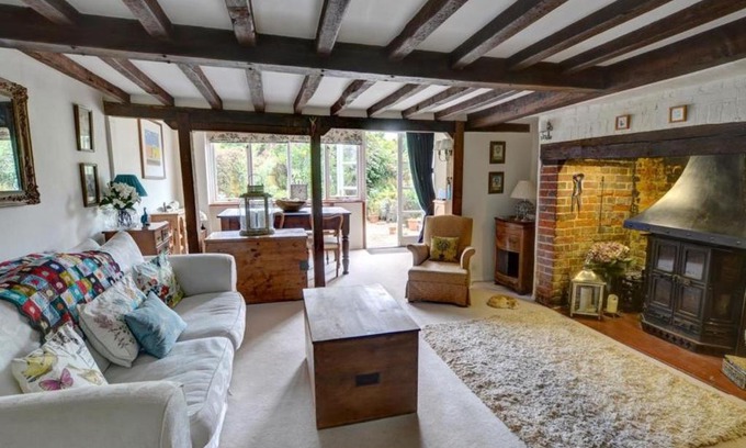 Rolvenden House | Holiday Home Freizingham Lane by Interhome