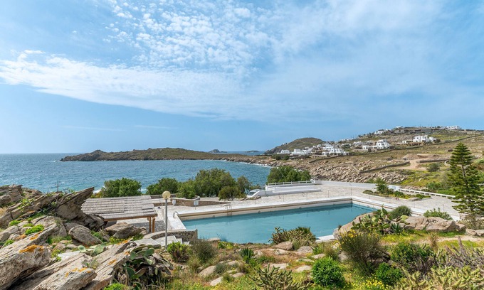 Ornos House | Holiday Home 'Gaia Mykonos' with Sea View, Wi-Fi and Air Conditioning