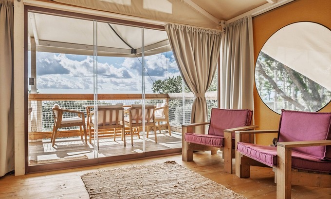 Sorano House | Holiday Home 'Glamping La Ghianda 1' with Mountain View, Wi-Fi and Air Conditioning