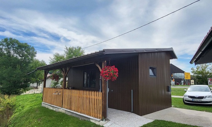 Cerklje ob Krki House | Holiday Home Gloria by a Natural Swimming Pool