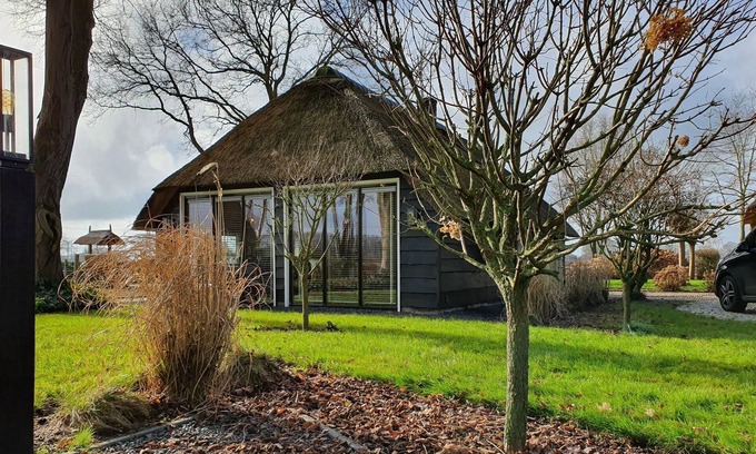 Municipality of Dalfsen House | Holiday home Heeresteeg in Nieuwleusen with garden