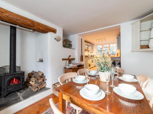 Portloe House | Holiday Home Hillside by Interhome
