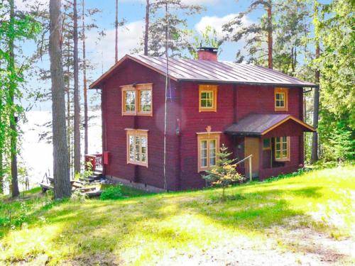 Viitasaari House | Holiday Home Hirsiranta by Interhome