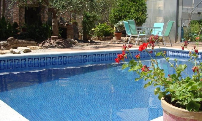 Alcover House | Holiday Home 'Hort De La Cinteta' with Mountain View, Private Pool and Air Conditioning