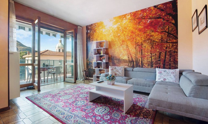 Como House | Holiday Home "House of Roses" with Private Terrace & Wi-Fi