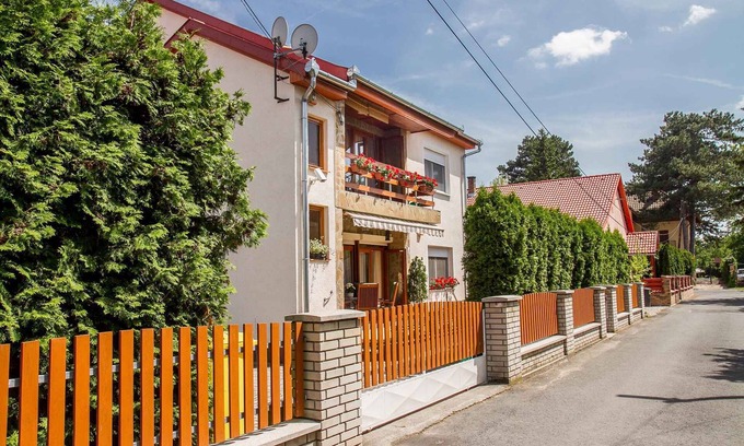 Balatonmariafurdo House | Holiday home with garden pavilion and WiFi