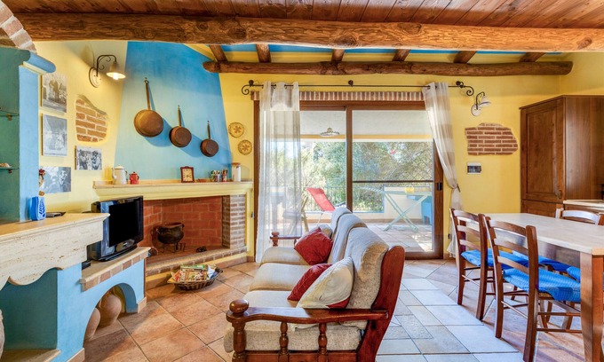 Capo Mannu House | Holiday Home 'Il Rifugio Di Mandriola' with Sea View and Private Terrace