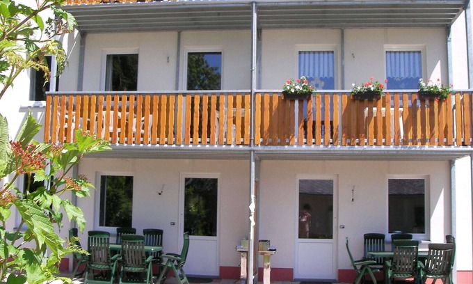 Burg-Reuland House | Holiday Home in Burg Reuland