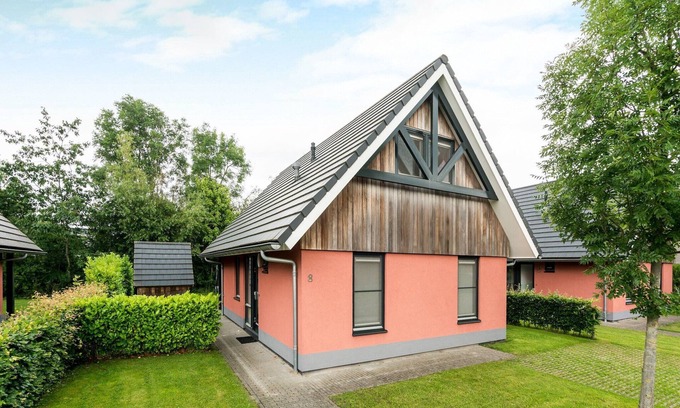 Balk House | Holiday Home in Balk near Frisian Lakes