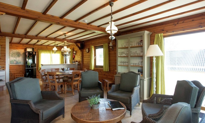 Beffe Villa | Holiday Home in Rendeux near Ourthe Valley