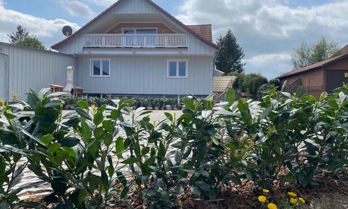 Guentersberge House | Holiday Home in Güntersberge by Lake