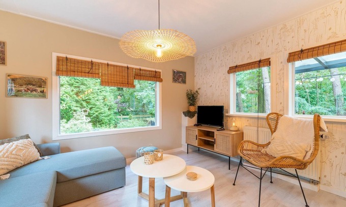 Hattemerbroek House | Holiday Home in Gelderland near Woodlands