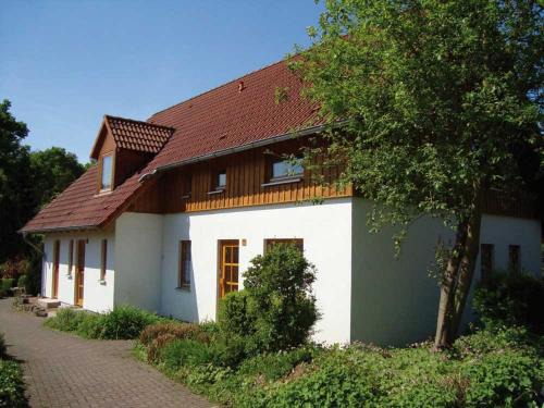 Bellersen House | Holiday Home in Germany with Garden Terrace