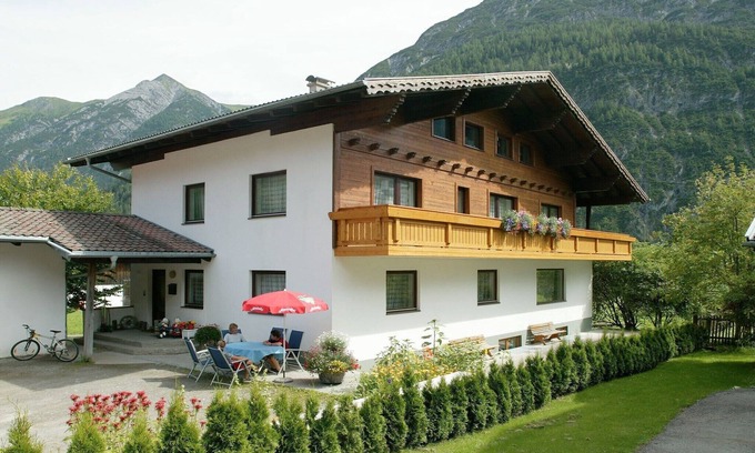 Holzgau House | Holiday Home in Holzgau near Snowworld Ski Area