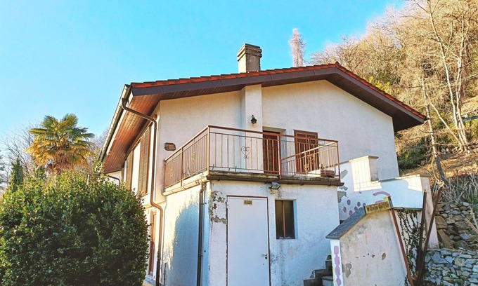 Colmegna House | Holiday Home in Italy with Sea and Mountain Views