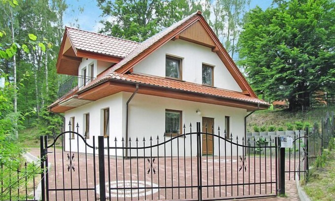 Gledy House | Holiday Home in Kretowiny near Lake