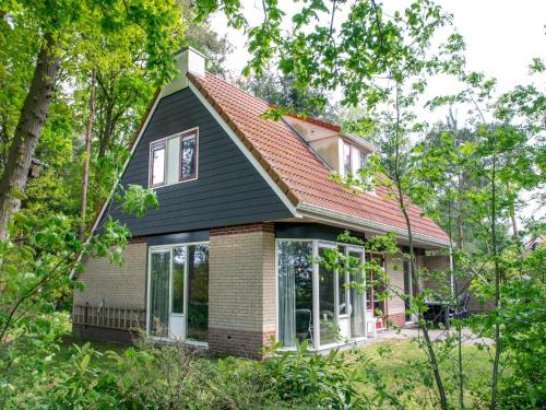 Lemele House | Holiday Home in Lemele near Nature Reserve