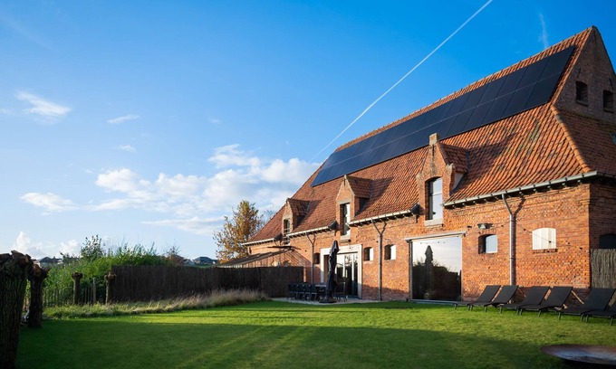 Moorslede Other | Holiday Home in Moorslede with Pool and Jacuzzi